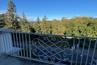 Spacieux et chamant appartement de 2,5 pièces au 5ème étage en face du Parc de la perle du Lac