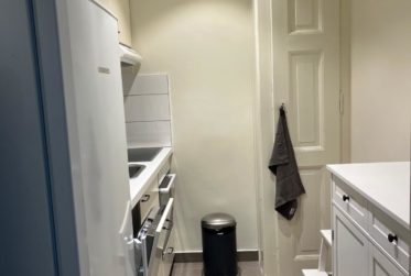 Spacieux et chamant appartement de 2,5 pièces au 5ème étage en face du Parc de la perle du Lac