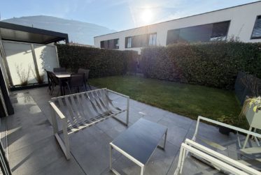 Villa contiguë moderne à Veyrier - 4 chambres à coucher