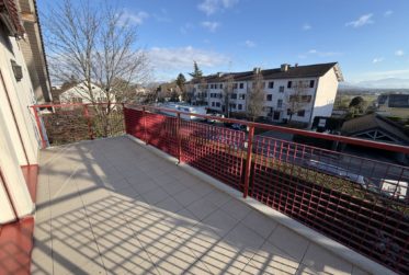 Au centre du village de Meinier - 4,5 pièces avec mezzanine