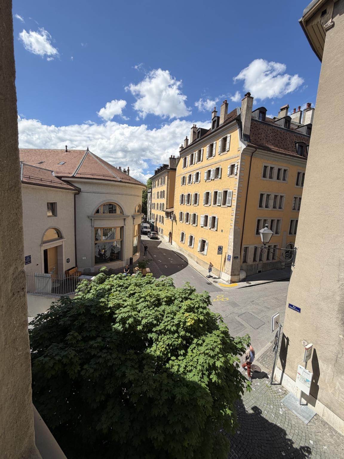 Duplex d’exception à louer – Vieille Ville de Genève