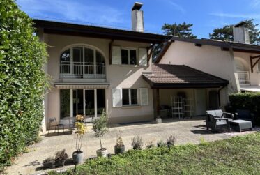 Villa à Versoix au calme